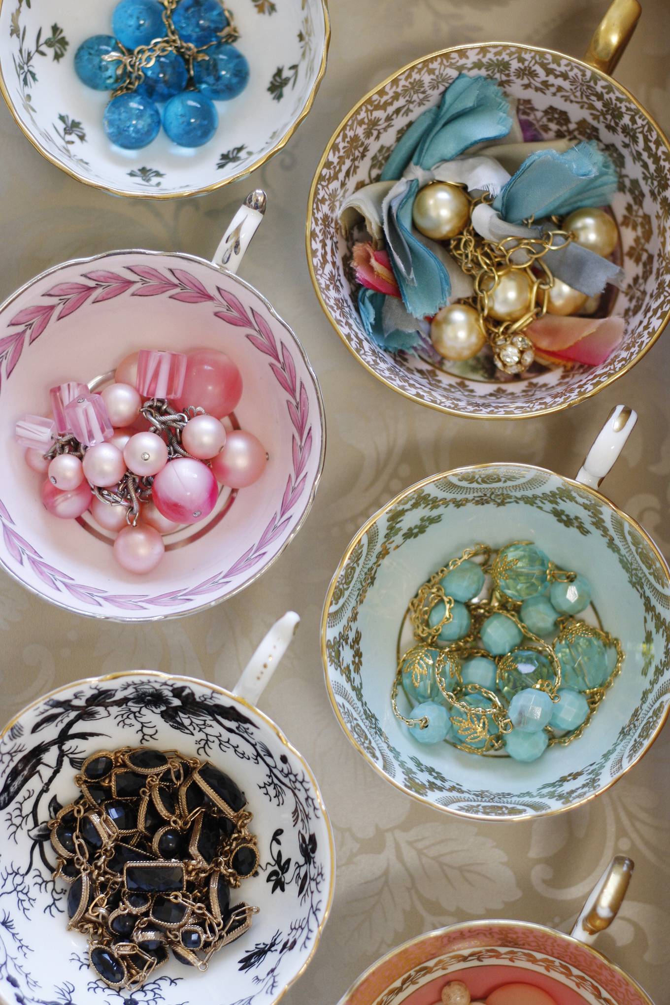 vintage tea cup organize jewelry