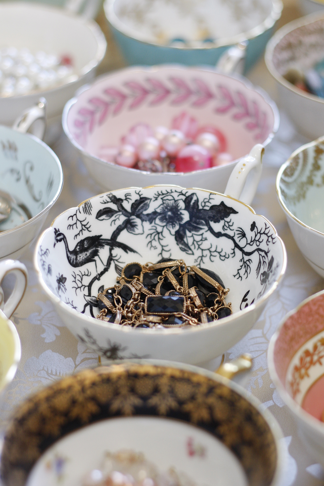 vintage tea cup organize jewelry